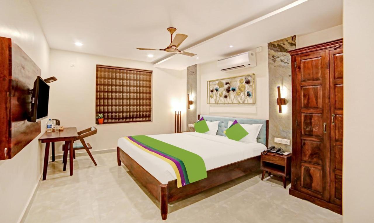Treebo Lazystay Elite Bhubaneswar Buitenkant foto