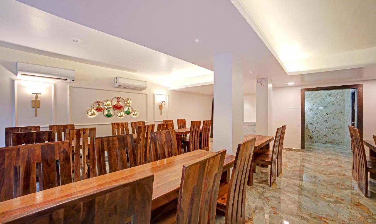 Treebo Lazystay Elite Bhubaneswar Buitenkant foto